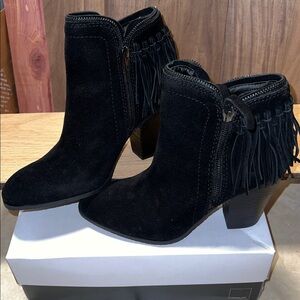 DOLCE VITA Hiro Fringed Suede Ankle Boots NWT